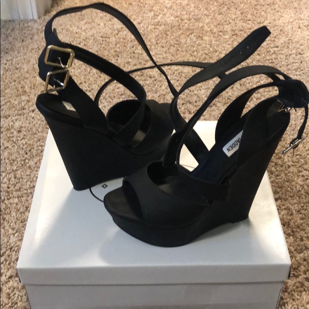 Steve Madden Xfoliate Wedge sandals